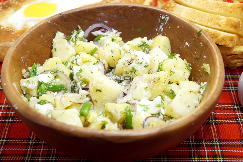 Картофельный салат с брынзой