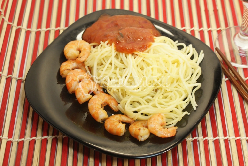 Креветки и спагетти