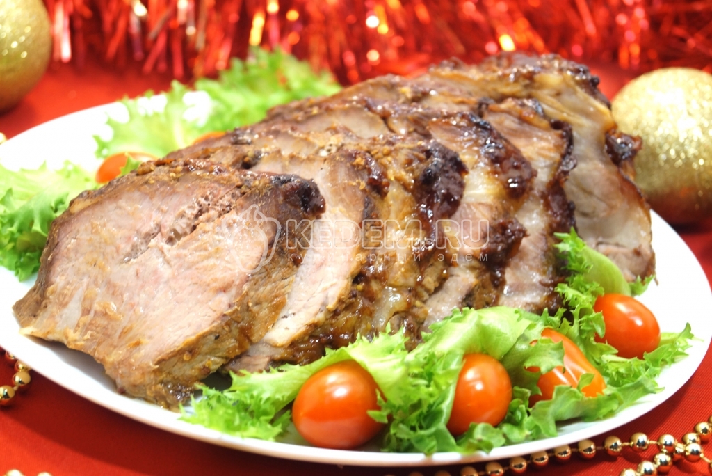 Мясо в духовке «Новогодний пир»