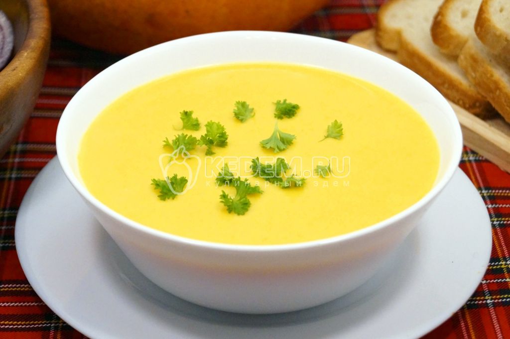 Суп-пюре из тыквы с плавленым сыром