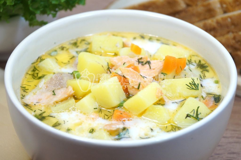 Уха из форели со сливками